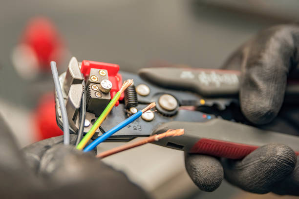 Best Emergency Electrical Repair  in Larkspur, CA